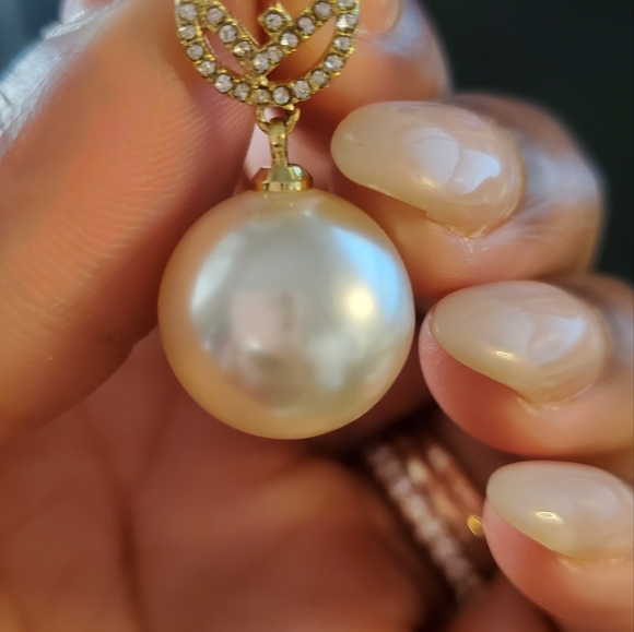 Fendi F is Fendi Crystal Logo Pearl Drop Earrings - Picture 10 of 10